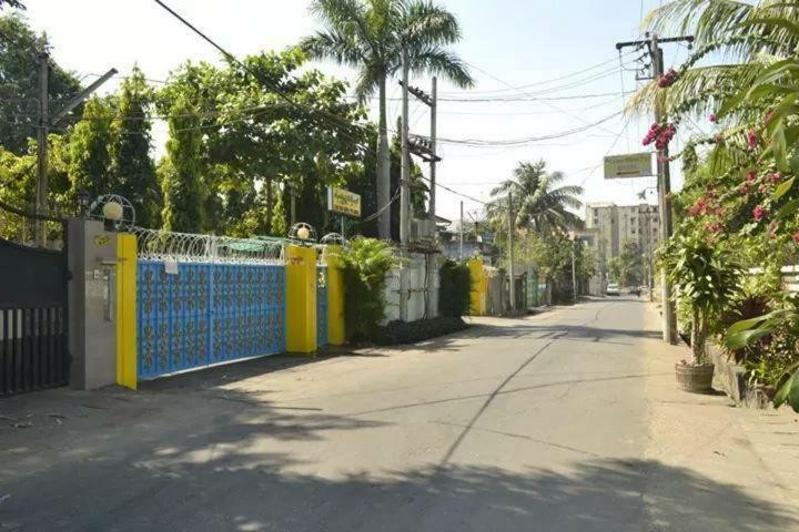 San Yar Shwe Pyi Отель